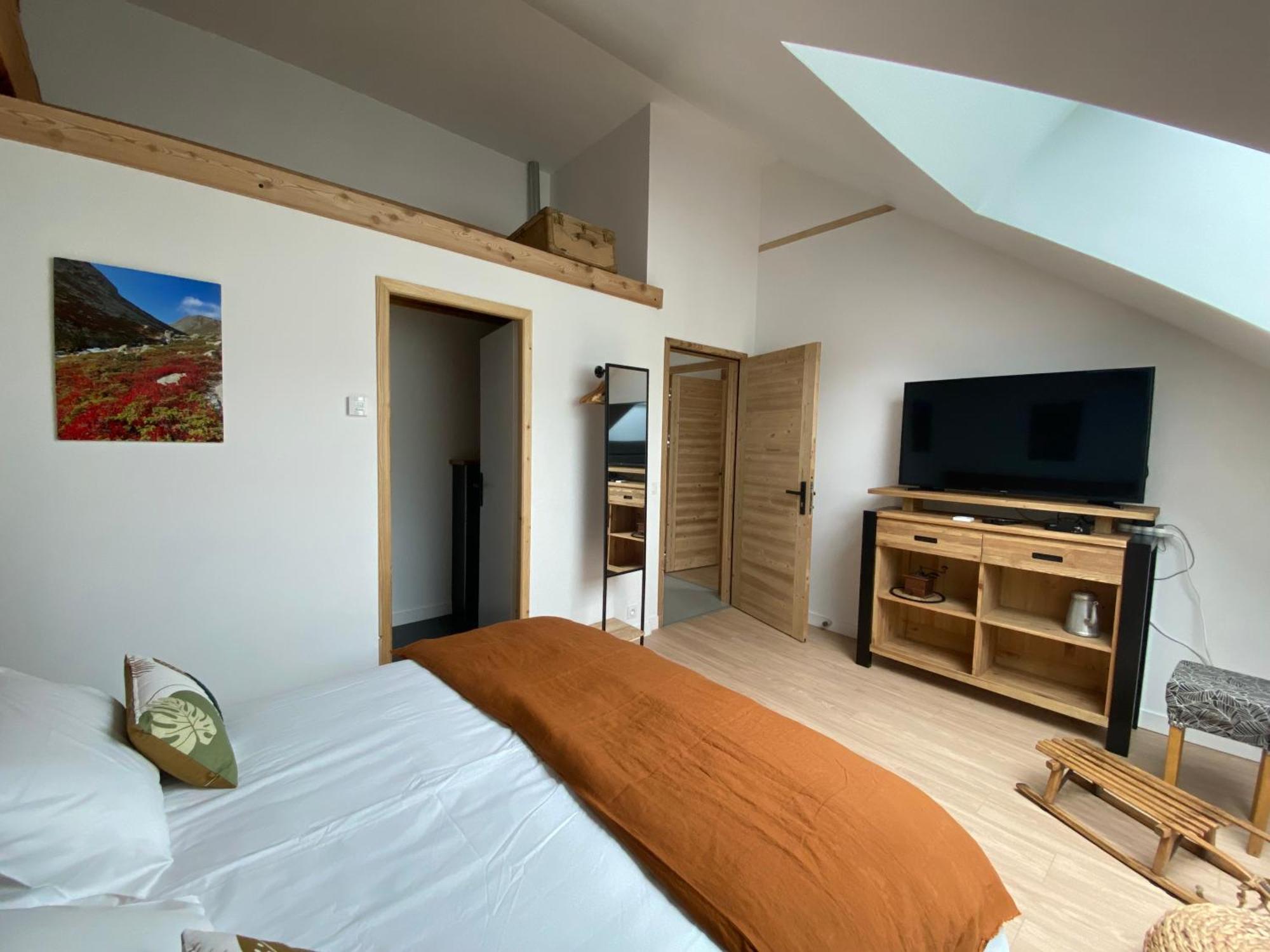 Le Couleau Bed & Breakfast Chateauroux-les-Alpes Ngoại thất bức ảnh